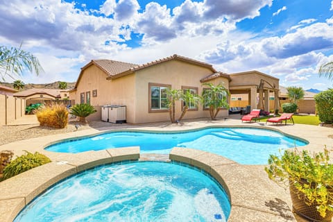 Laveen Village Vacation Rental | 4BR | 3.5BA | 2,973 Sq Ft | 1 Step Required
