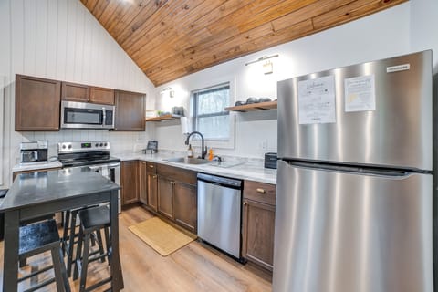 Kitchen | Toaster | Cooking Basics | 1st Floor