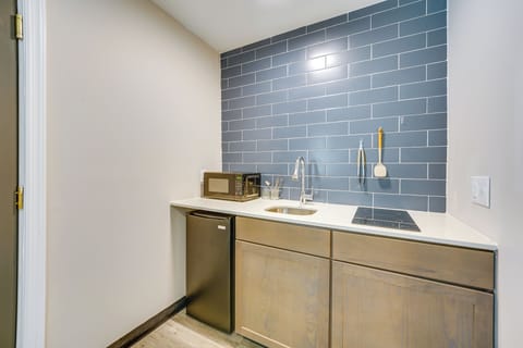 Kitchenette | Single-Story Apartment | Self Check-In