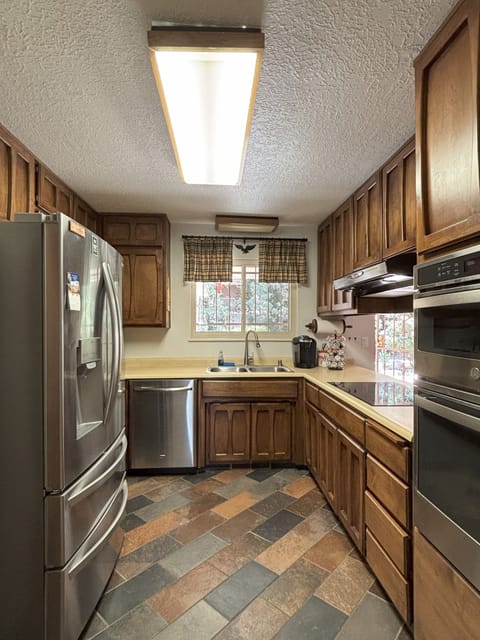 Kitchen equipped with just about everything you need 