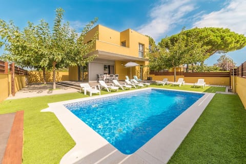 Holiday Home Swimming Pool