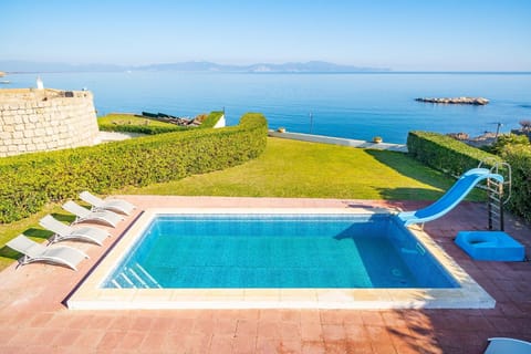 Holiday Home Swimming Pool