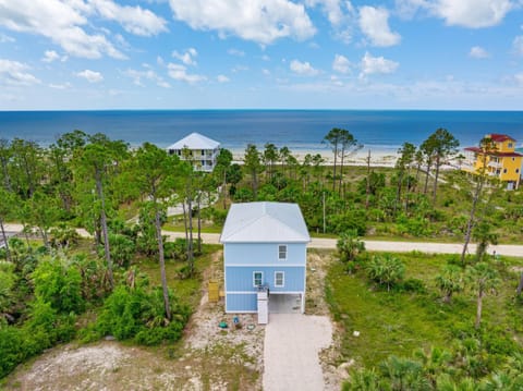 Beach House - Cottage at Indian Summer