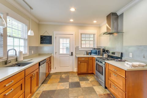 Kitchen | Gas Stove | Coffee Maker | Dishwasher