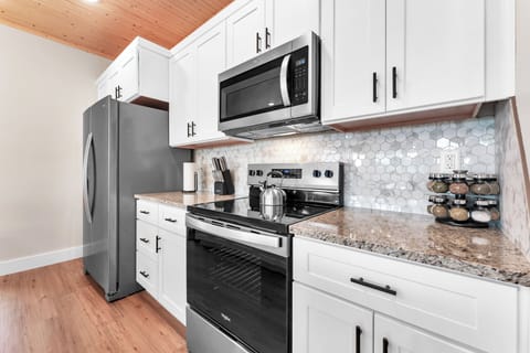 This kitchen has everything you need for your favorite meals.