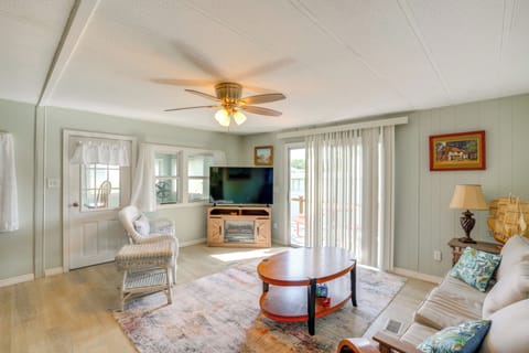 Okeechobee Vacation Rental | 3BR | 2BA | 2 Steps Required | 1,400 Sq Ft