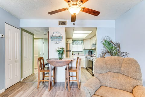 Dining Area | Dishware/Flatware