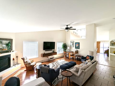 65” Smart TV with Sound Bar
Gas Fireplace