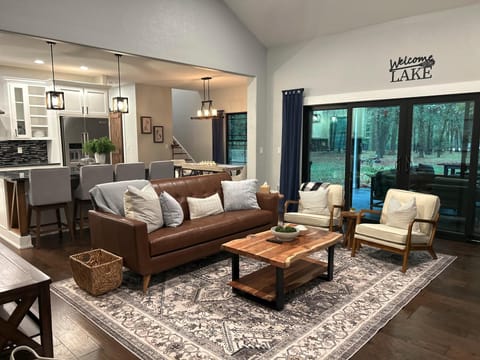 Where Everyone Comes Together: bright open living that flows into kitchen/dining