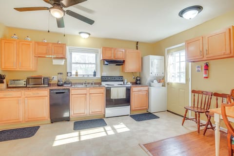 Kitchen | Drip Coffee Pot | Washer & Dryer