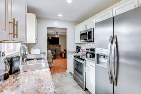 Kitchen | Cooking Basics | Main Floor