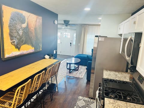 Kitchen-Every amenity supplied