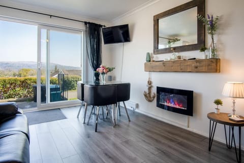 Bayview 32 - 2 Bedroom Chalet - Bayview Oxwich (6941)