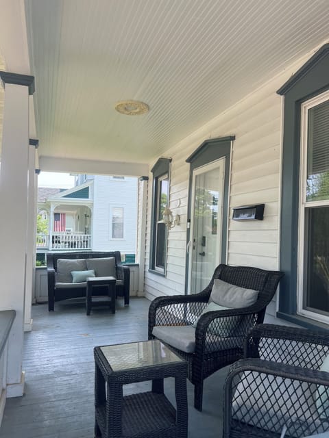 Front Porch with seating for 4. 