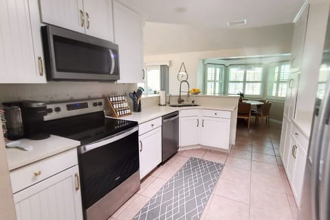 Our spacious kitchen has room for multiple cooks.