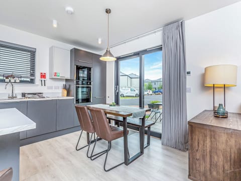 Kitchen/diner | The Peaks, Aviemore