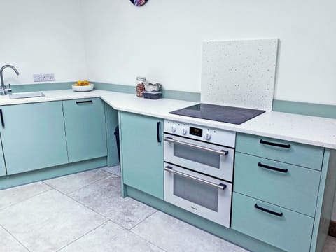 Kitchen | The Pines, Redruth