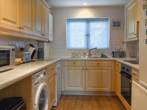 Kitchen | Camelside, Wadebridge