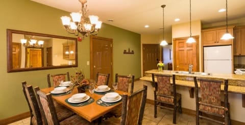 Layout of Dining Rooms 1 and 2