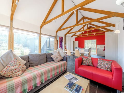 Open plan living space | Pyllaubach, Llandeilo