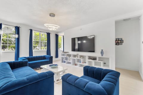 Spacious Living-Room