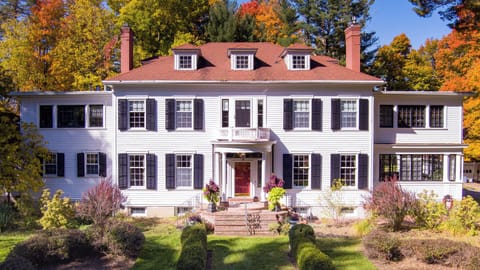 16 Elm Heritage Hotel