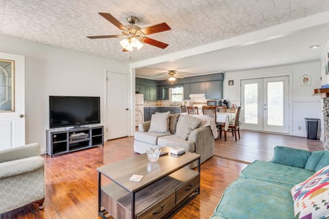 Hayesville Vacation Rental | 3BR | 1BA | 1,100 Sq Ft | 4 Steps Required