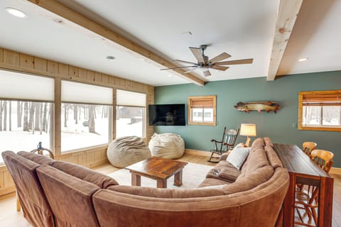 Fifield Vacation Rental | 2BR | 2BA | Step-Free Entry | 1,700 Sq Ft