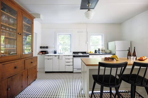 Kitchen | 1st Floor | Cooking Basics