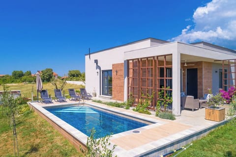 Holiday Home Swimming Pool
