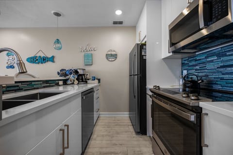 Newly Updated Kitchen 