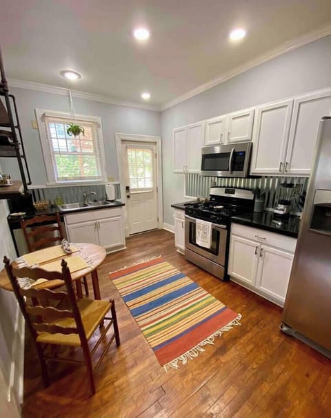 980e6936 f2c3 4b75 b193 1499113a06e4