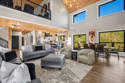 Beautiful open concept, Living area with custom furniture. 