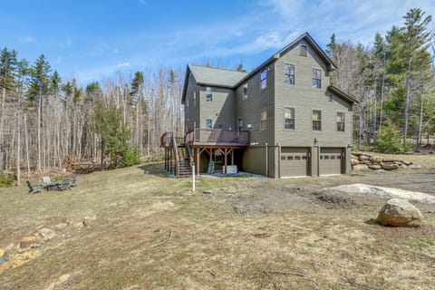 Wilmington Vacation Rental | 5BR | 4.5BA | Stairs Required | 4,072 Sq Ft