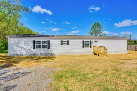 Bedford Vacation Rental | 3BR | 2BA | 4 Steps to Enter | 1,140 Sq Ft