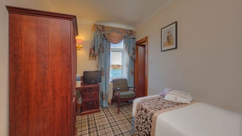 Room details= and amenities