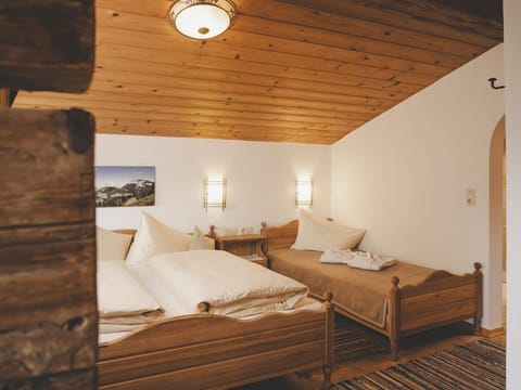 Vacation apartment for 4-5 persons - Demeterhof Knolln Farm Stay in Salzburgerland