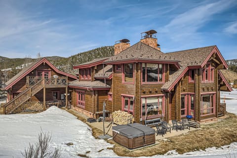 Bask in the beauty of Honka Alpine Lodge!