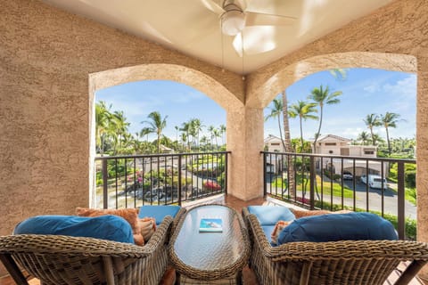 Covered lanai with loungers