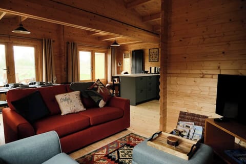 f1a2c9d9-472e-457e-a67f-154dc973d3fa