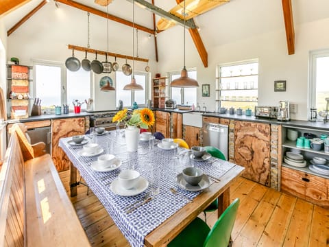 Double bedroom | Lower Hendra Cottage, Port Isaac