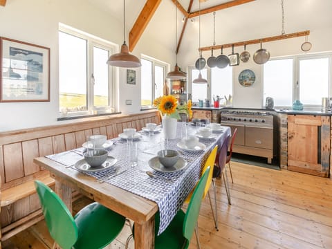 Double bedroom | Lower Hendra Cottage, Port Isaac