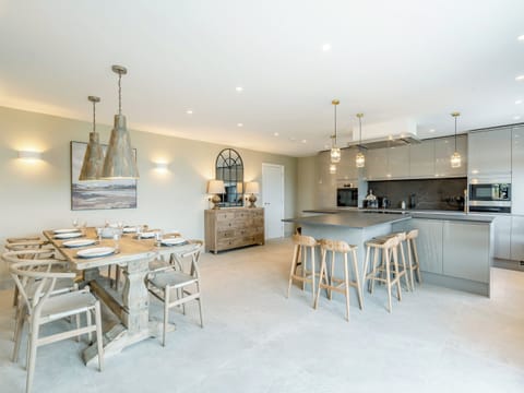 Kitchen/diner | Meadow View - Cunliffe Moss Farm, Mellor