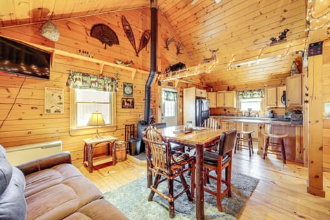 Open Living Area | Main Level | Free WiFi | Smart TV | Electric Heating