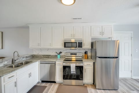 Kitchen | Coffee Maker | Toaster