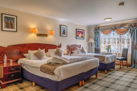 Unit with 1 Double-size bed and Single bed. Exact unit will be assigned upon arrival. Views, colors and decor may vary.