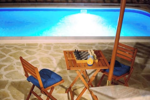 Holiday Home Swimming Pool