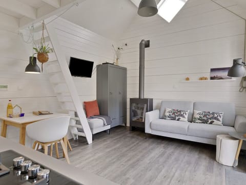 Flooring, Interior Design, Wood, Furniture, Floor, Ceiling, Room, Wood Flooring, Living Room, Home