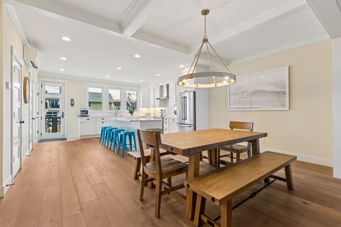 Open concept dining area