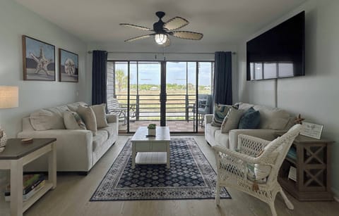 Welcome to Marshside Inn 106!A!